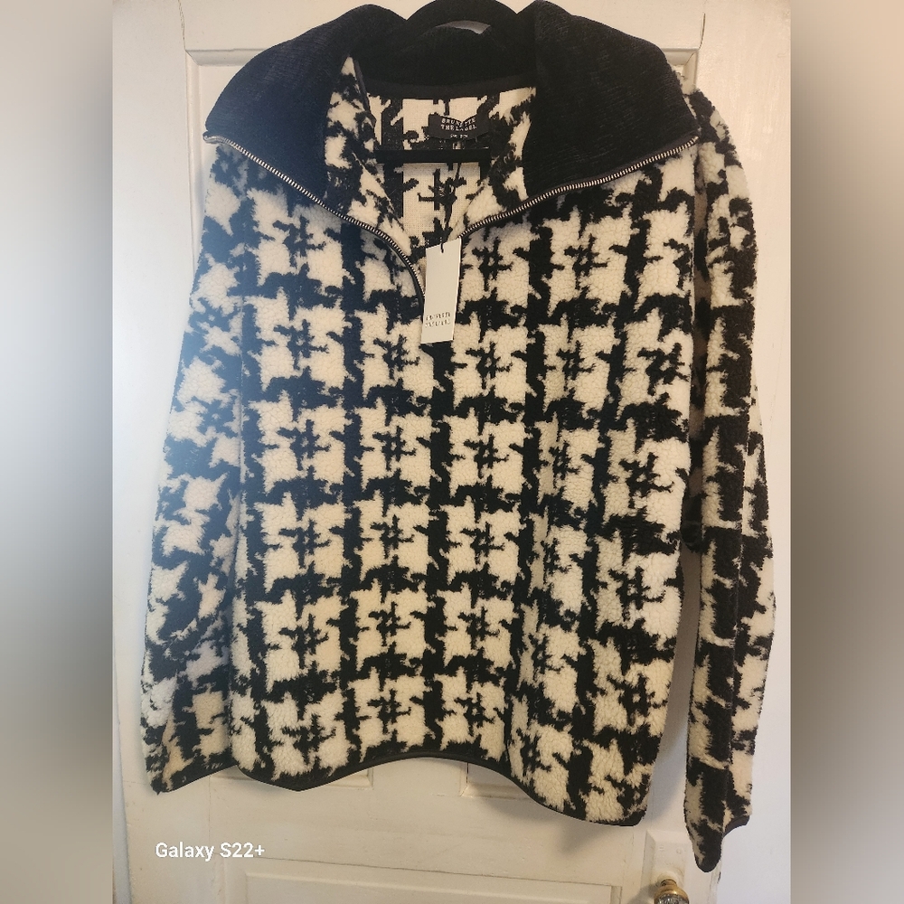 Stylish Black and White Houndstooth Jacket